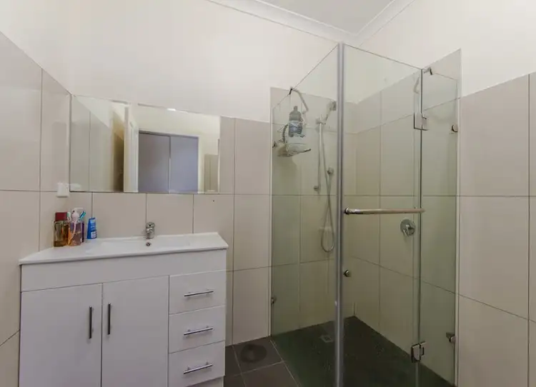 Fifth view of Homely unit listing, 3/3 Occold Court, St Albans VIC 3021