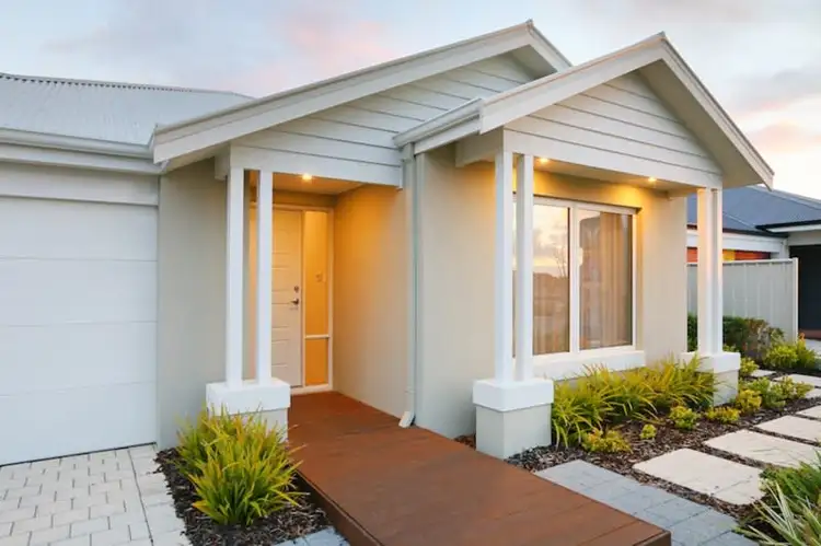 19 Manhattan Concourse, Hilbert WA 6112