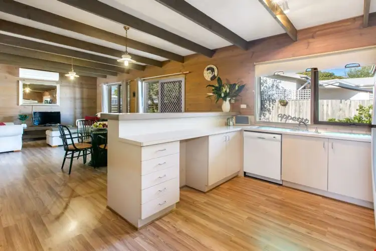 11 Wingara Drive, Capel Sound VIC 3940