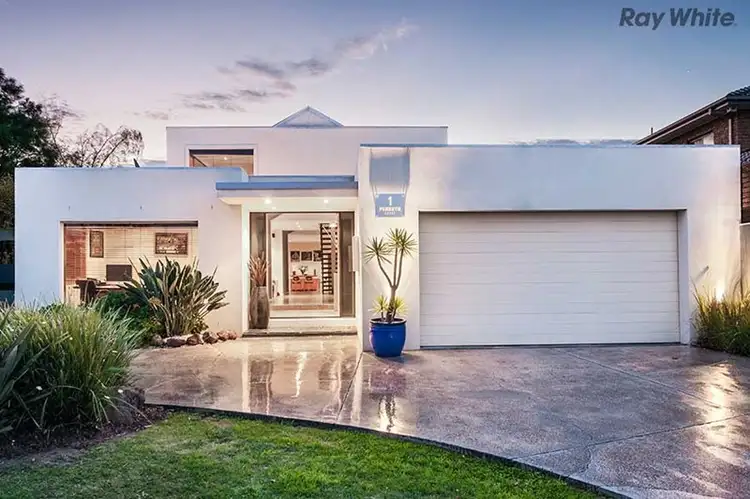 1 Penrhyn Court, Taylors Lakes VIC 3038