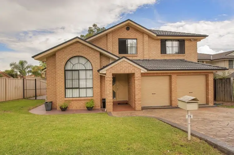 75 Kendall Drive, Casula NSW 2170