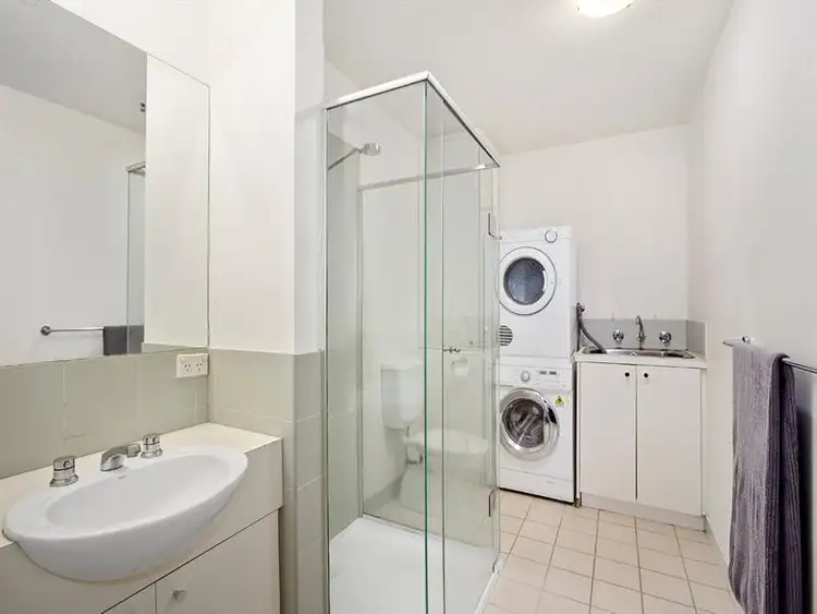 Fifth view of Homely apartment listing, 1/12 Acland Street, St Kilda VIC 3182