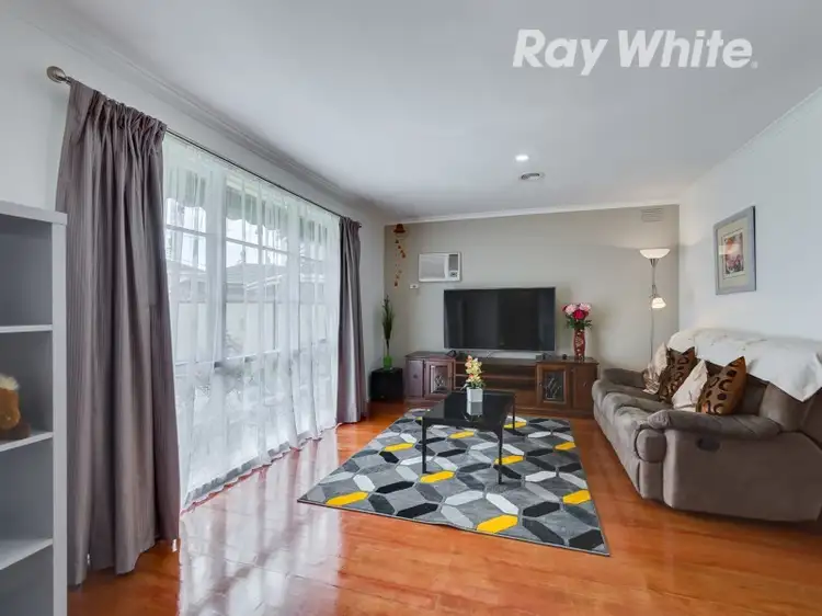 Fourth view of Homely house listing, 6 Bencairn Court, Lalor VIC 3075