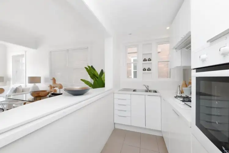 Fourth view of Homely apartment listing, 2/130 Warners Avenue, Bondi Beach NSW 2026