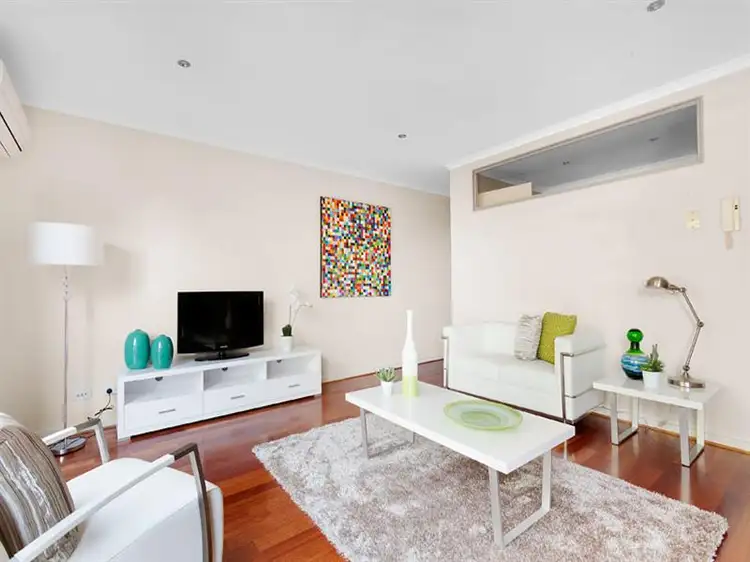 Fourth view of Homely apartment listing, 2/15-25 Bastings Street, Northcote VIC 3070