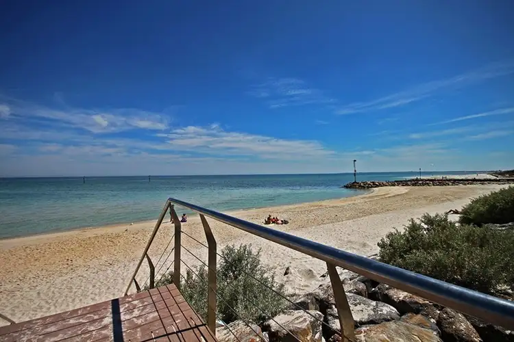 4/8 Stephens Street, Carrum VIC 3197