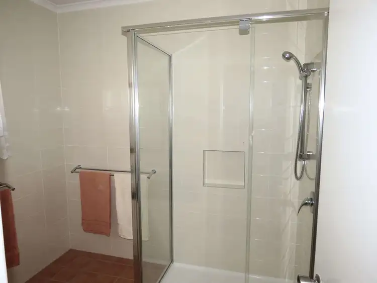 Sixth view of Homely house listing, 6 Andrea Place, Emerald QLD 4720