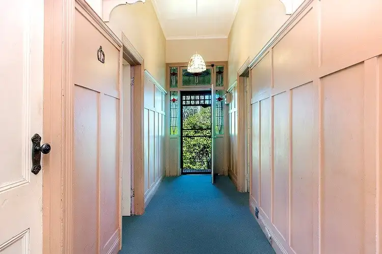 Fifth view of Homely house listing, 8 Burns Street, Hamilton VIC 3300