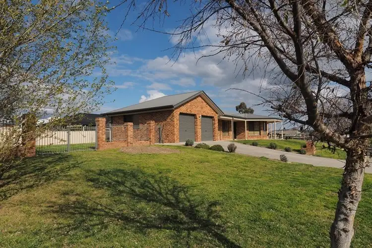 1 Willot Close, Eglinton NSW 2795