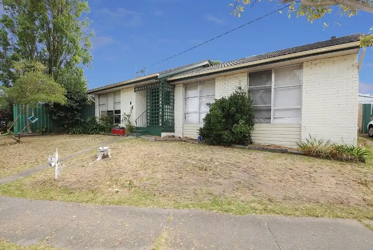 1 Mitre Crescent, Frankston North VIC 3200