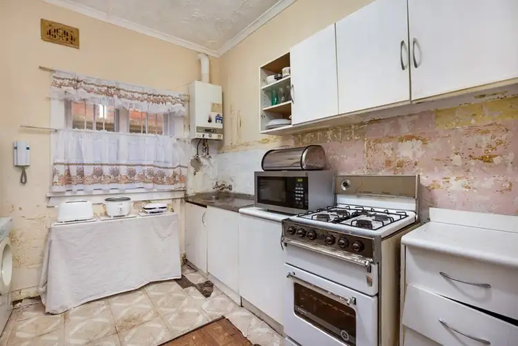 Third view of Homely apartment listing, 2/60 Ramsgate Avenue, Bondi Beach NSW 2026