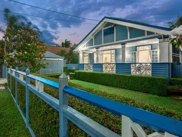93 Cracknell Road, Annerley QLD 4103
