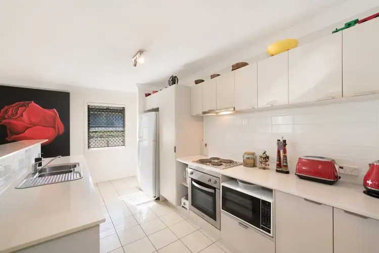 Fourth view of Homely townhouse listing, 2/9 Windsor Street, Hamilton QLD 4007