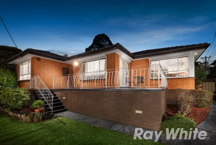 34 Ballantyne Crescent, Kilsyth VIC 3137
