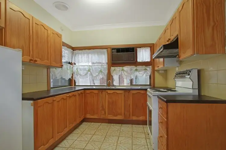Third view of Homely house listing, 28 Figtree Crescent, Figtree NSW 2525