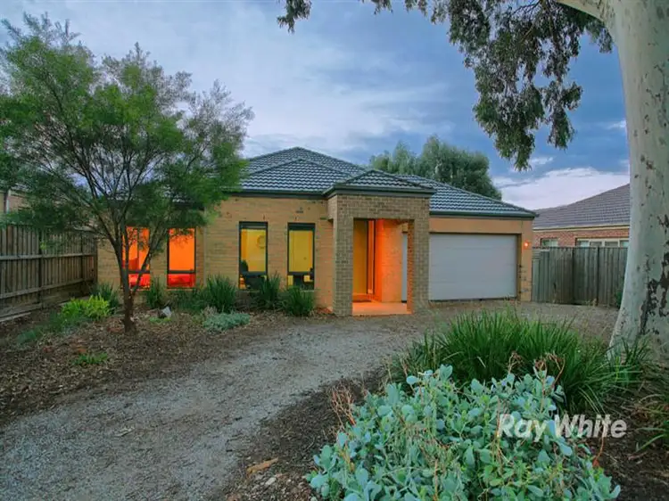 6 Aquanita Close, Lyndhurst VIC 3975