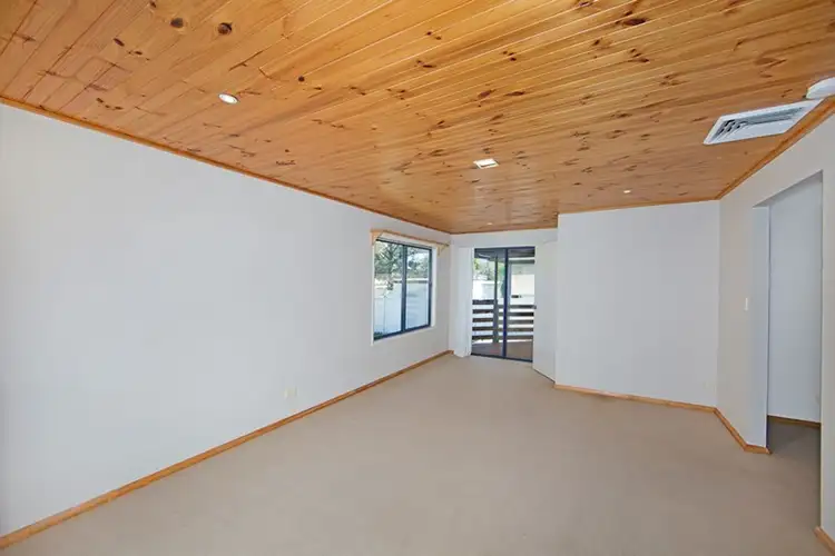 Fourth view of Homely house listing, 18 Robertson Road, Killarney Vale NSW 2261