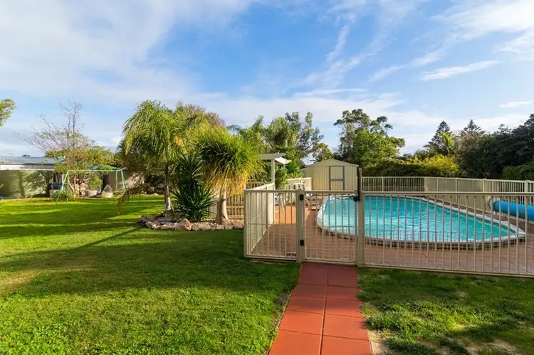 2 Oakley Crescent, Aldinga Beach SA 5173