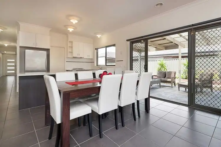 Third view of Homely house listing, 14 Chelmsford Court, Craigieburn VIC 3064