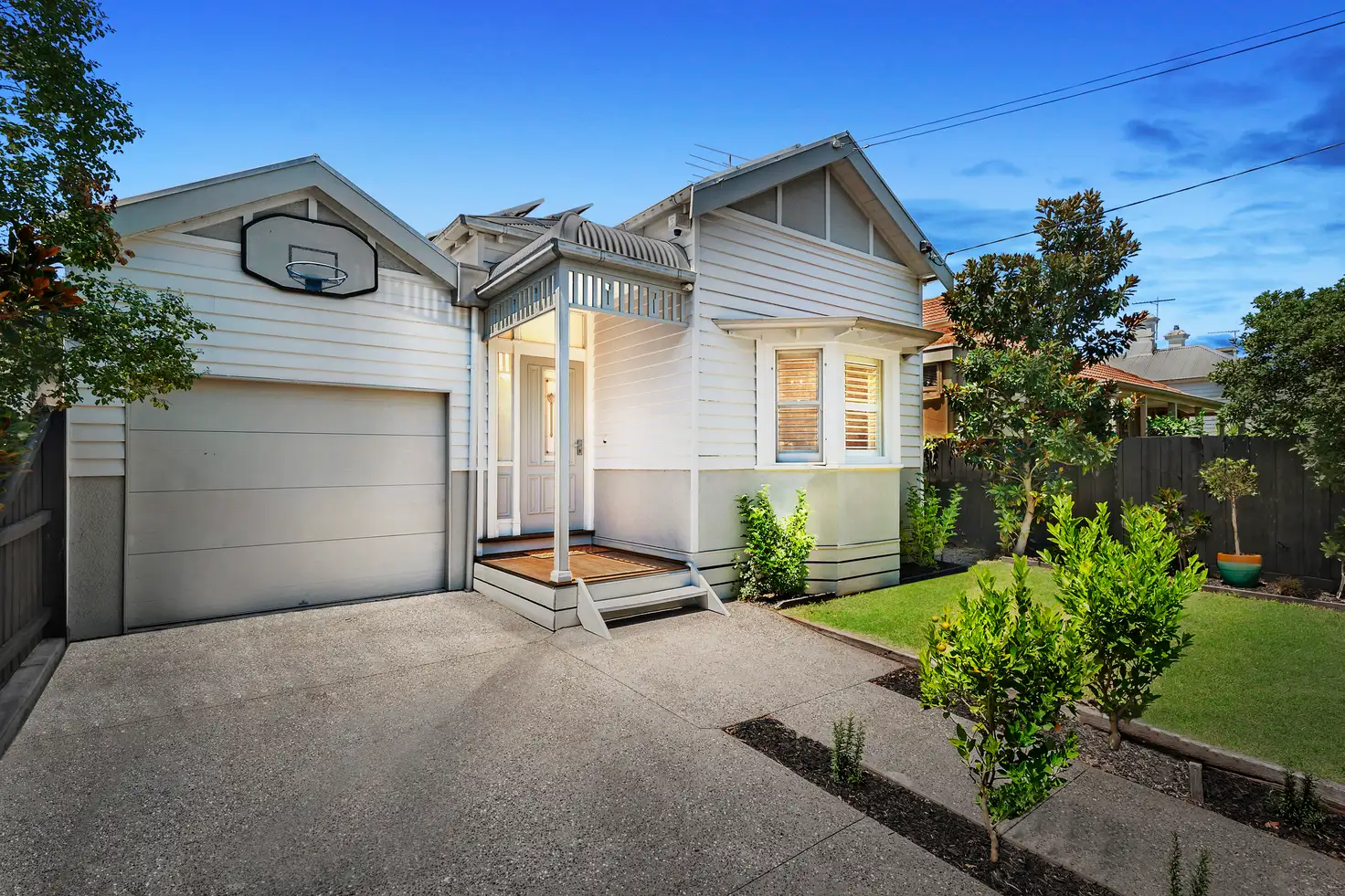 Main view of Homely house listing, 10 Bowen Street, Hughesdale VIC 3166