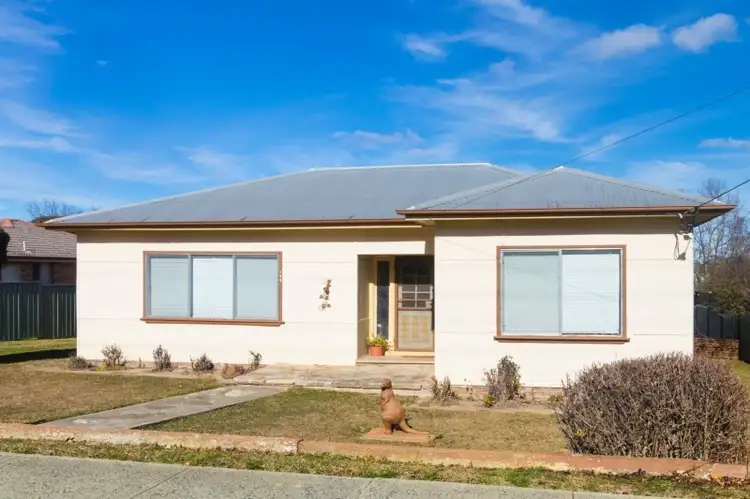 144 Margaret Street, Orange NSW 2800