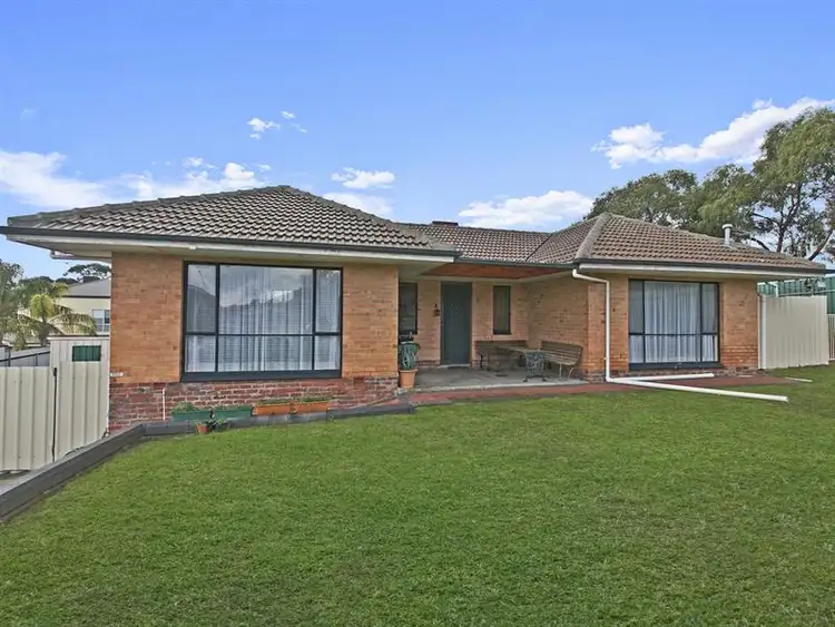 18 Parslow Road, Para Hills SA 5096
