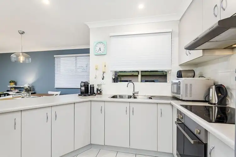 Fifth view of Homely unit listing, 5/20 Weston Street, Coorparoo QLD 4151
