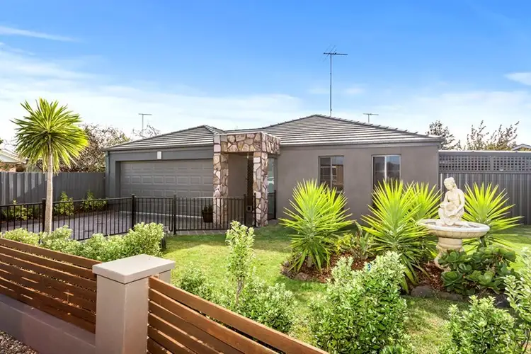 7 Bellagio Court, Whittington VIC 3219