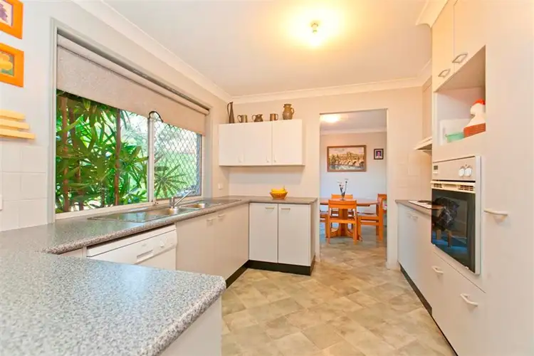 10 Lapidus Street, Birkdale QLD 4159