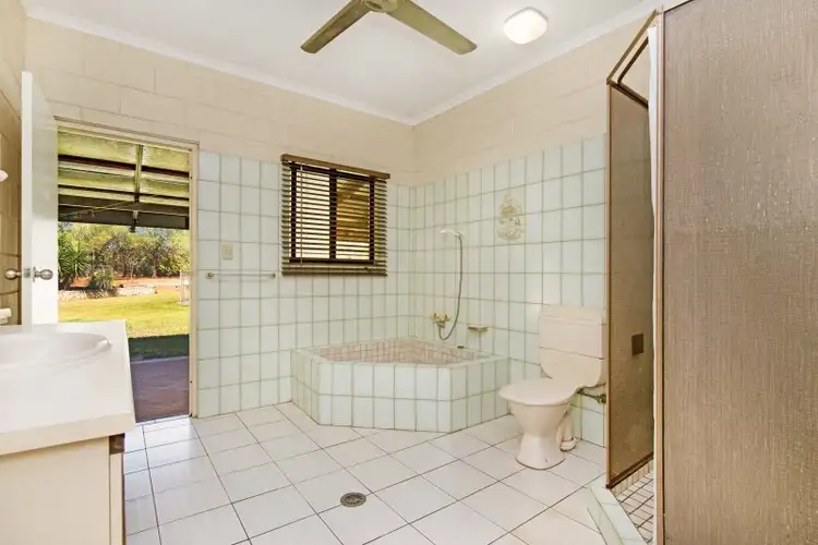 Sixth view of Homely house listing, 5 Bowerbird Place, Howard Springs NT 835