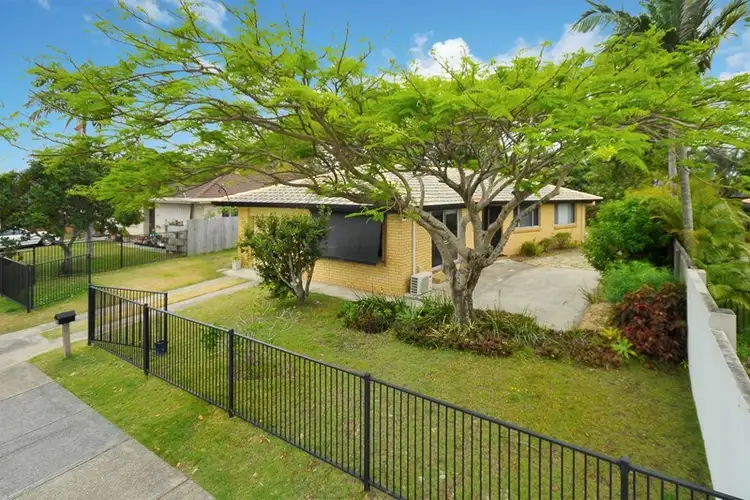 57 Alec Avenue, Mermaid Waters QLD 4218