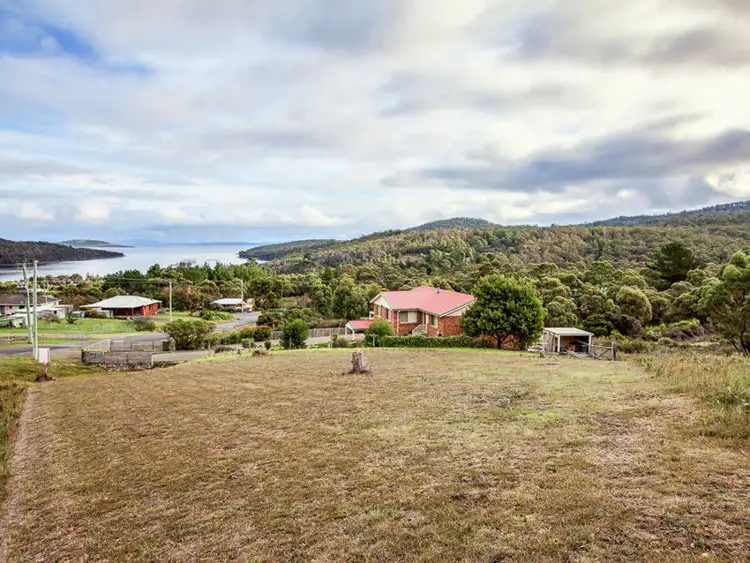 9 Eagle View Road, Nubeena TAS 7184