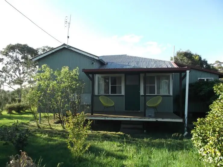 48 Rayleigh Street, Wallangarra QLD 4383