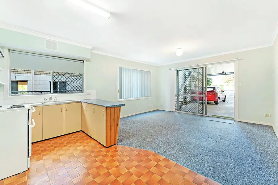 Main view of Homely block of units listing, 2/84 Albatross Avenue, Mermaid Beach QLD 4218