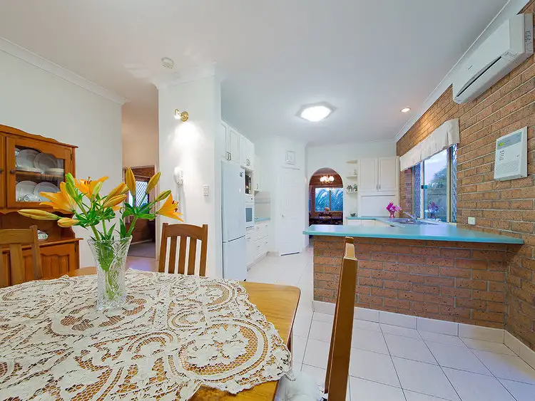 Sixth view of Homely house listing, 2 Iona Close, Belmont QLD 4153