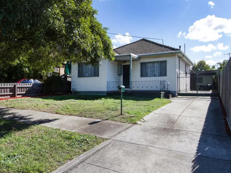 2 Wonga Avenue, Pascoe Vale VIC 3044