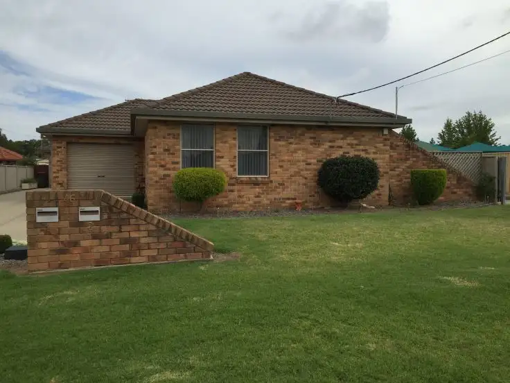 Main view of Homely house listing, 1/46 Golgotha, Armidale NSW 2350