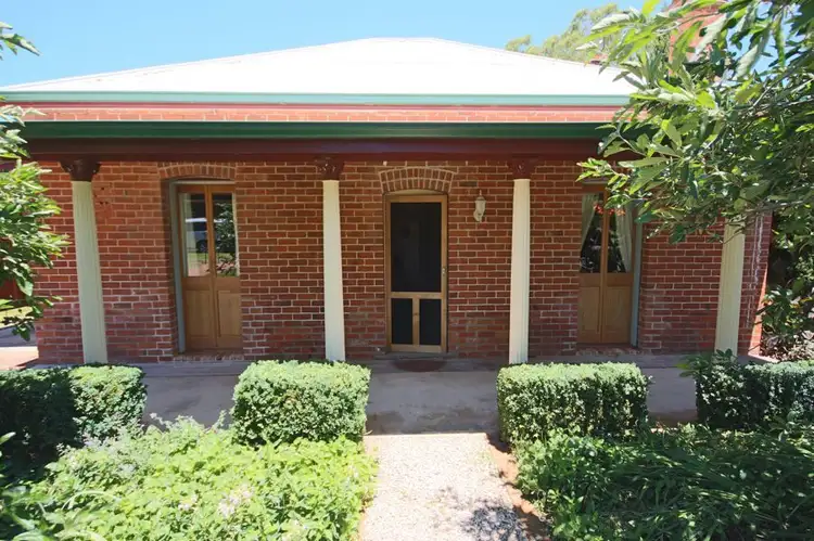 50 Wood Street, Tenterfield NSW 2372
