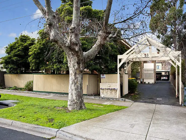 2/23 Rathmines st, Fairfield VIC 3078