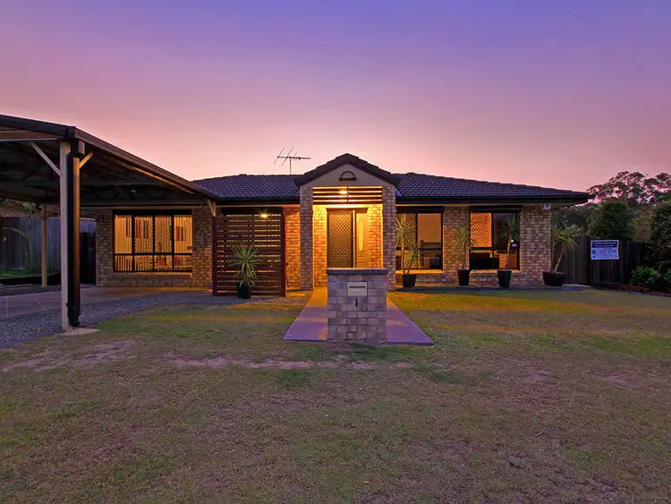 4 Kimridge Dr, Heritage Park QLD 4118