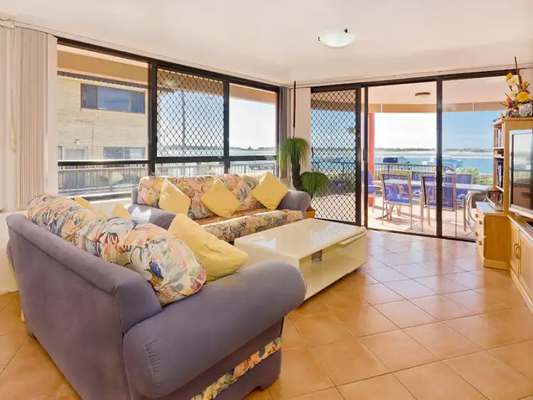 Fourth view of Homely unit listing, 1/274 Marine Parade, Labrador QLD 4215