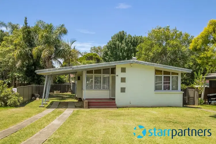 31 Lucena Crescent, Lethbridge Park NSW 2770