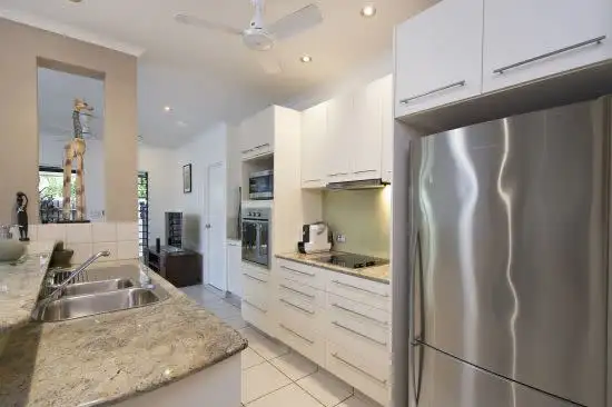 Fourth view of Homely house listing, 2/10 Sovereign Circuit, Coconut Grove NT 810