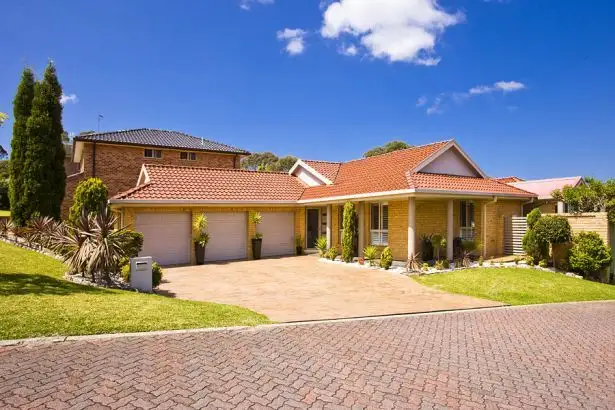 2 Crosby Court, Lakelands NSW 2282