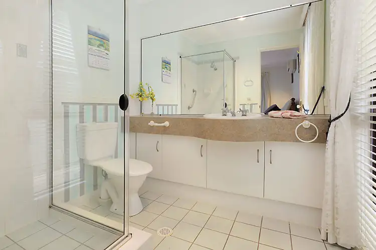 Fifth view of Homely house listing, 17 Marlborough Pl, Carindale QLD 4152