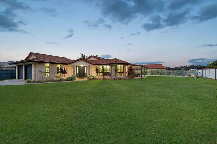 2 Water Side Place, Little Mountain QLD 4551