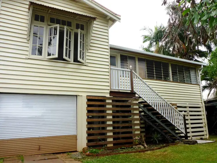 7 Margaret St, Redlynch QLD 4870