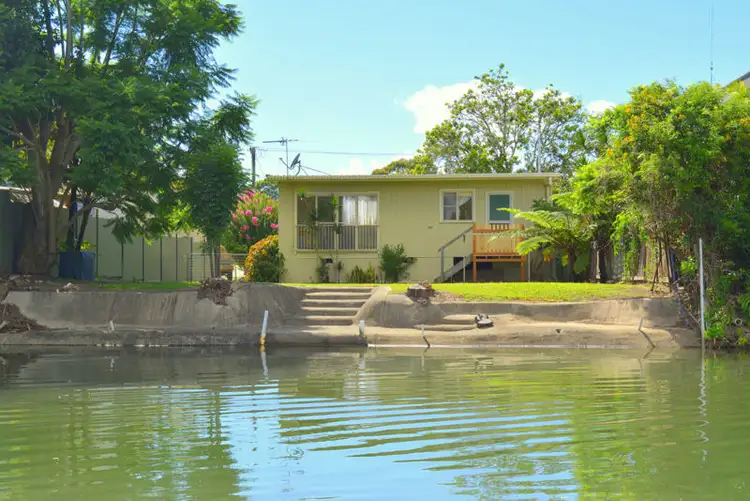 13 Marina Crescent, Urunga NSW 2455