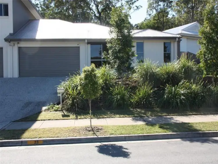 2/8 Mugello Drive, Oxenford QLD 4210