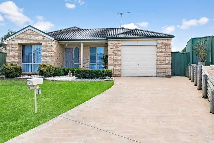 7 Capri Place